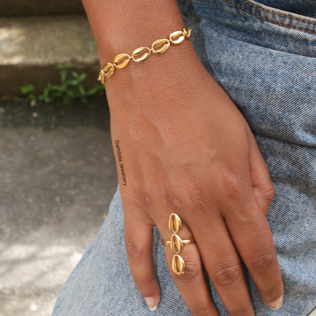 Cowrie Shell Bracelet - Gold/Silver
