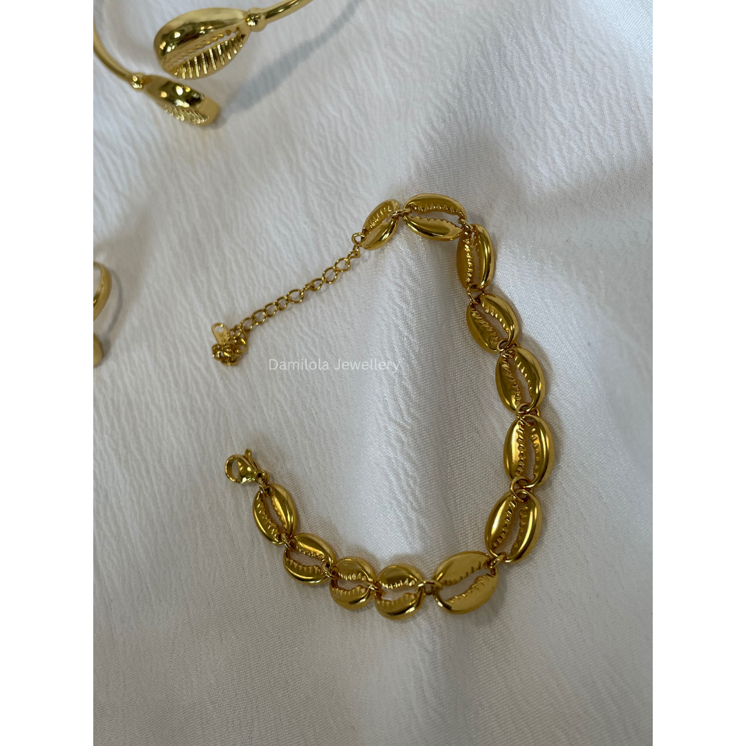 Cowrie Shell Bracelet - Gold/Silver