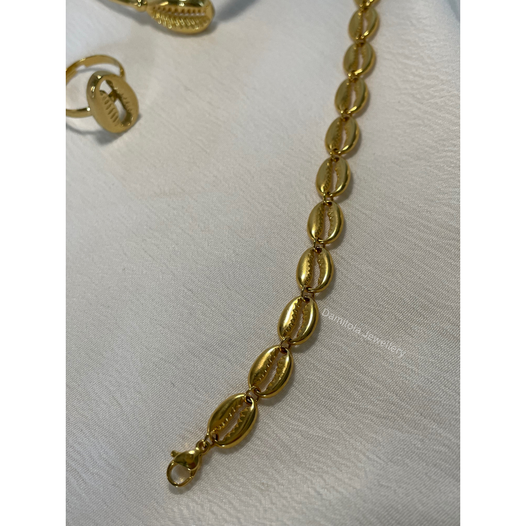 Cowrie Shell Bracelet - Gold/Silver