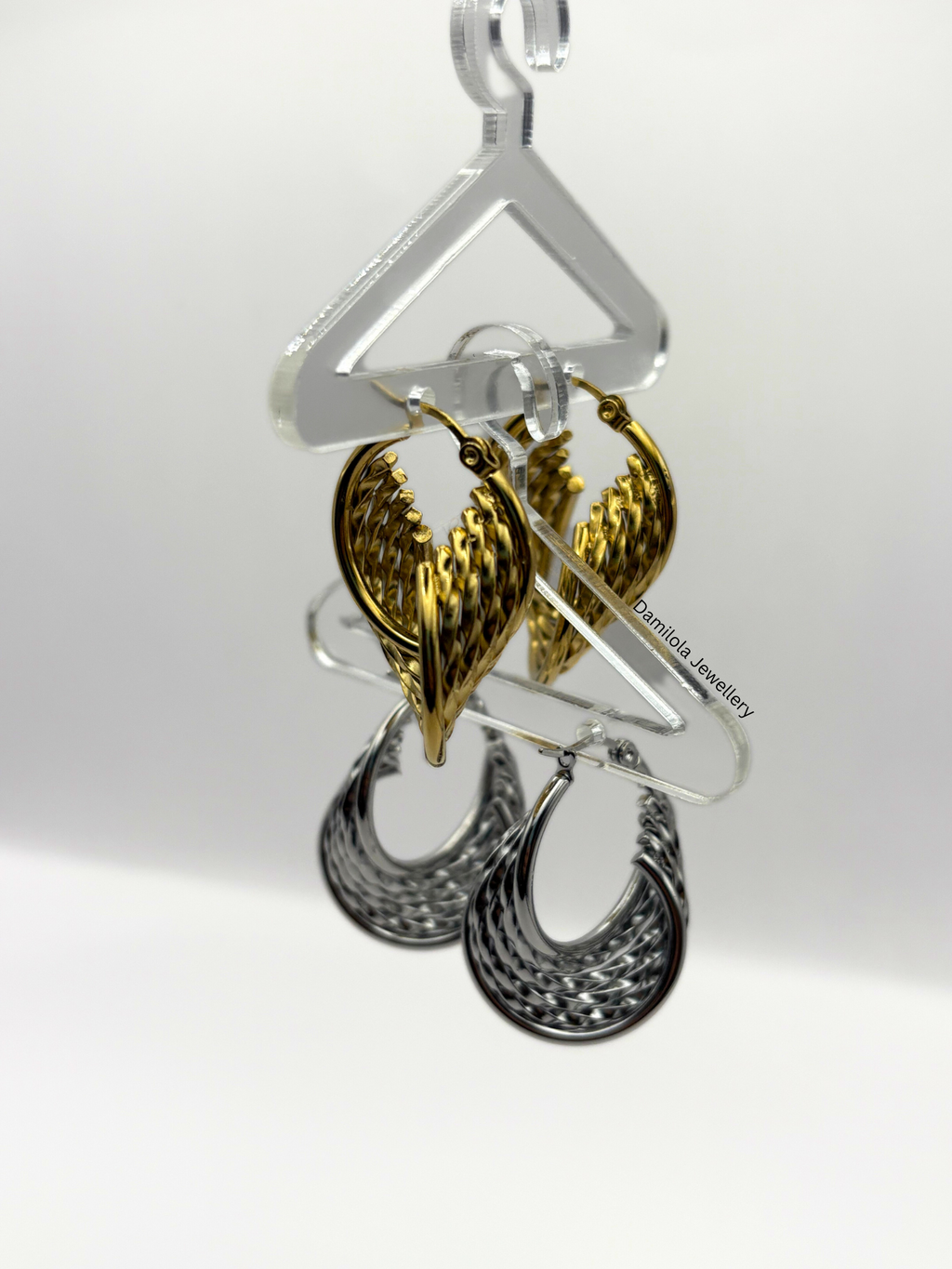 Luxe Gold ‘Idia’ Textured Swirl Hoops