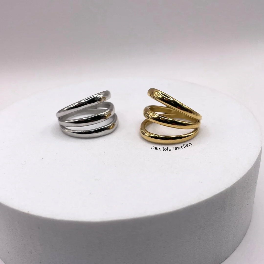 Triple Loop ‘Tyra’ Ring